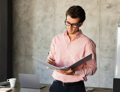 When to Invest in Presentation Folders for Corporate Branding